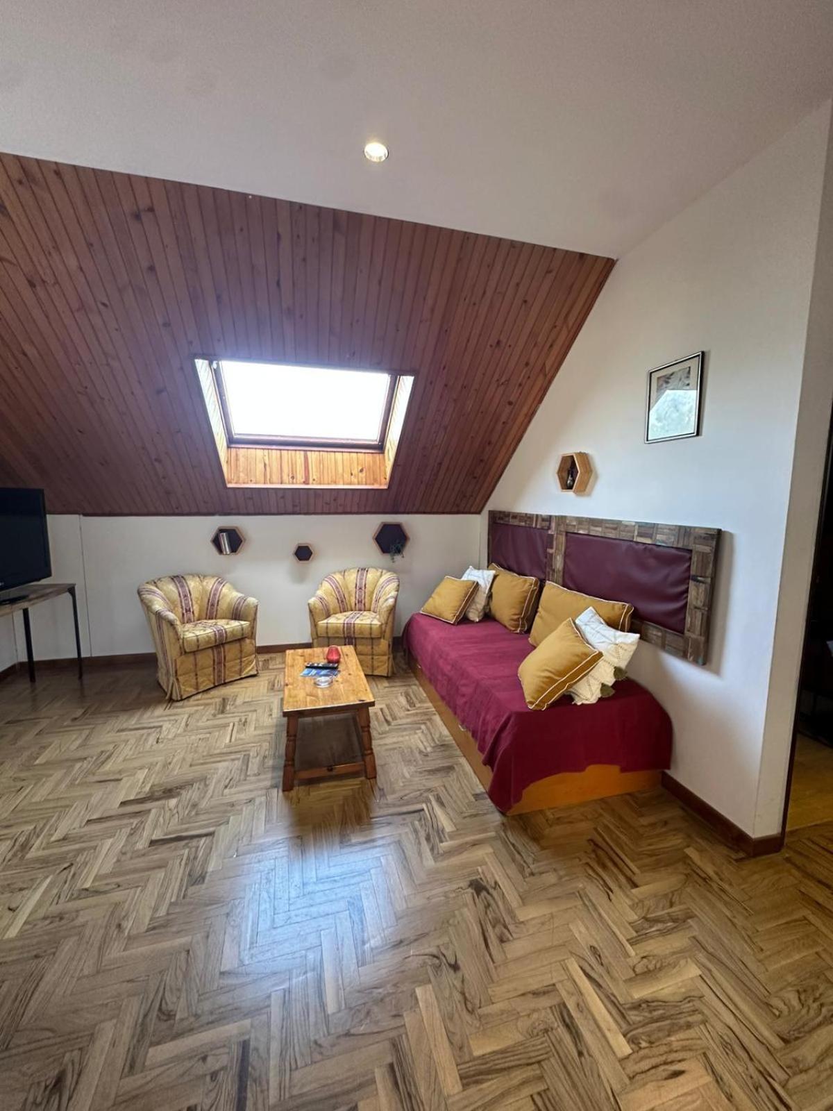 Hotel La Pineta Коголето Екстериор снимка