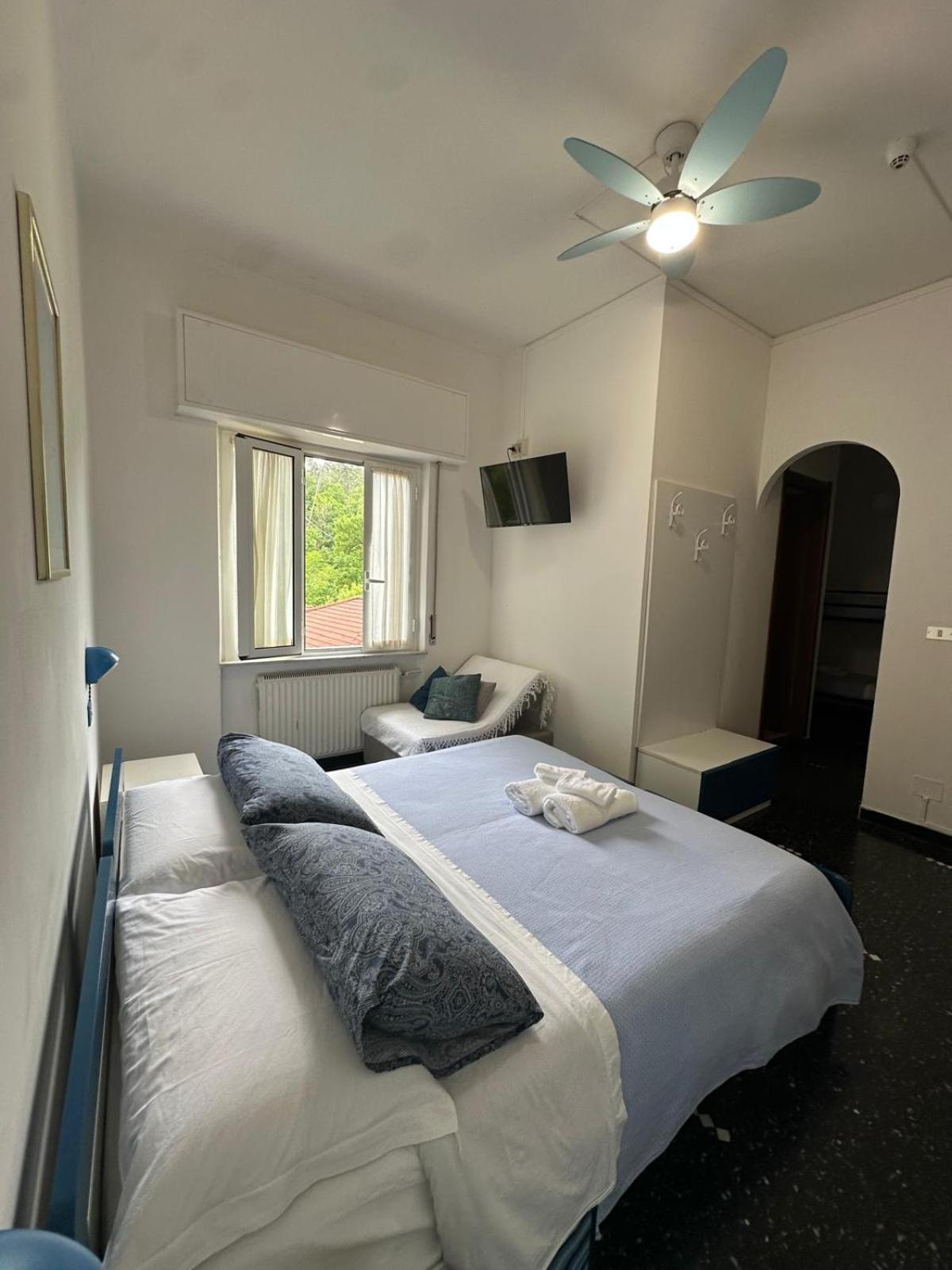 Hotel La Pineta Коголето Екстериор снимка